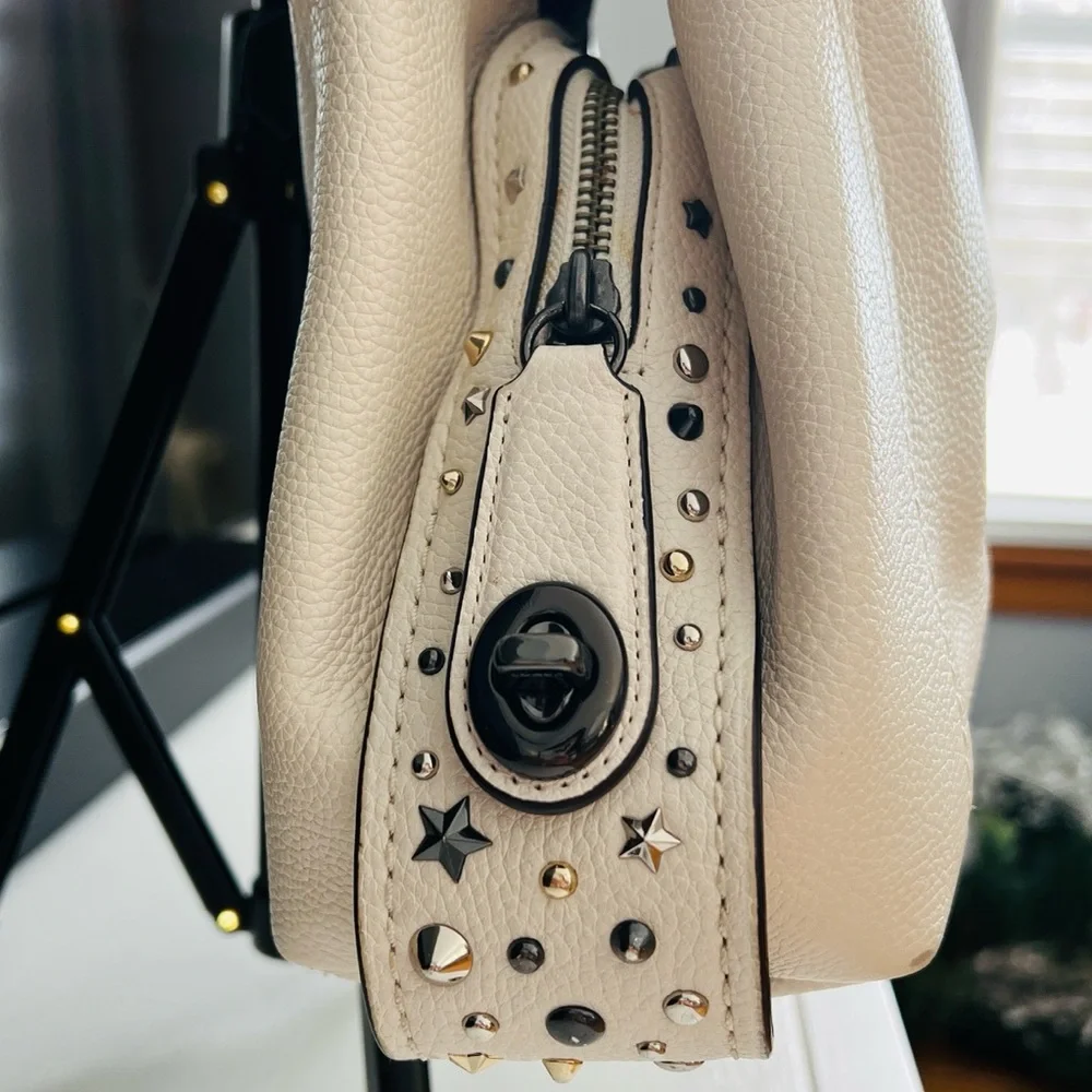 Coach Edie Shoulder Bag 31 With Star Rivets - Picture 6 of 16